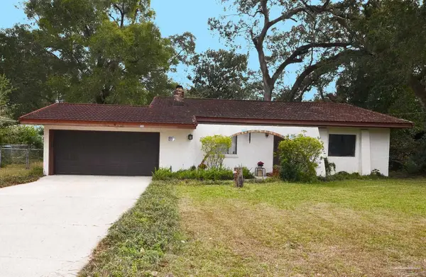 5910 Sarah Dr, Pensacola, FL 32503