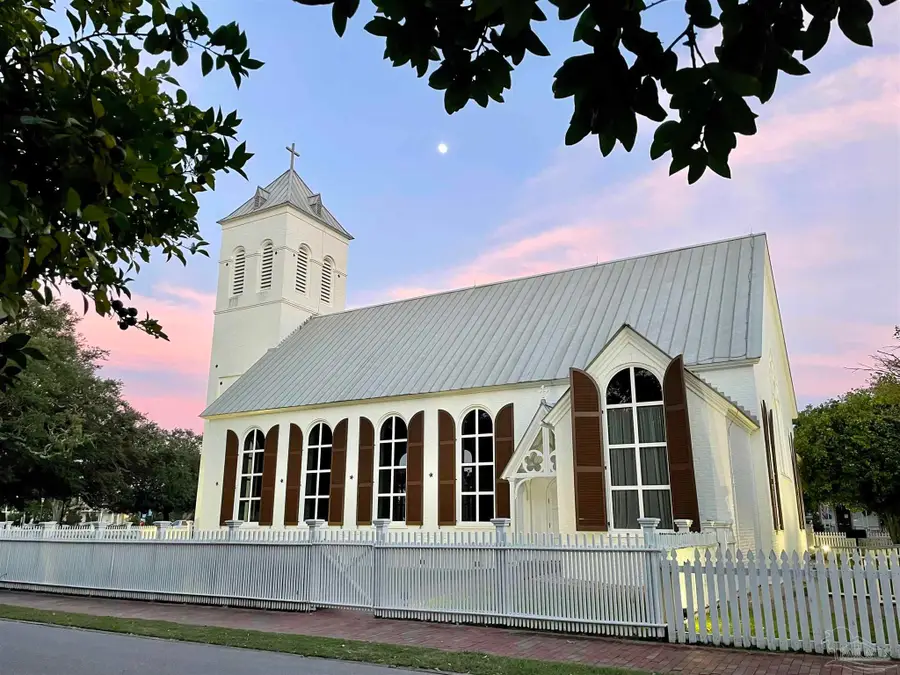 216 E Church St, Pensacola, FL 32502 - Image #2