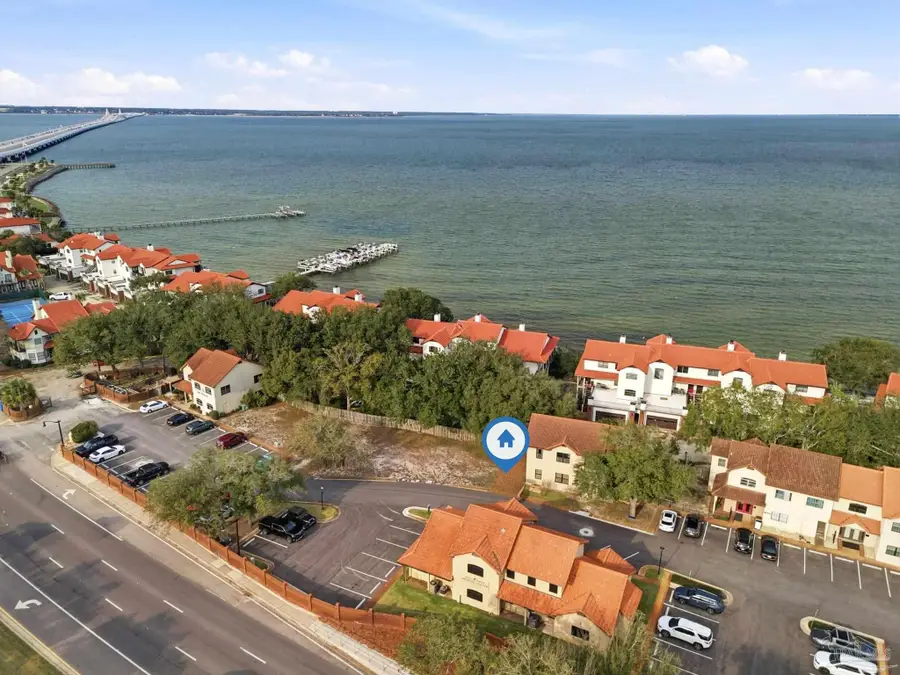 63 Baybridge Dr, Gulf Breeze, FL 32561 - Image #3