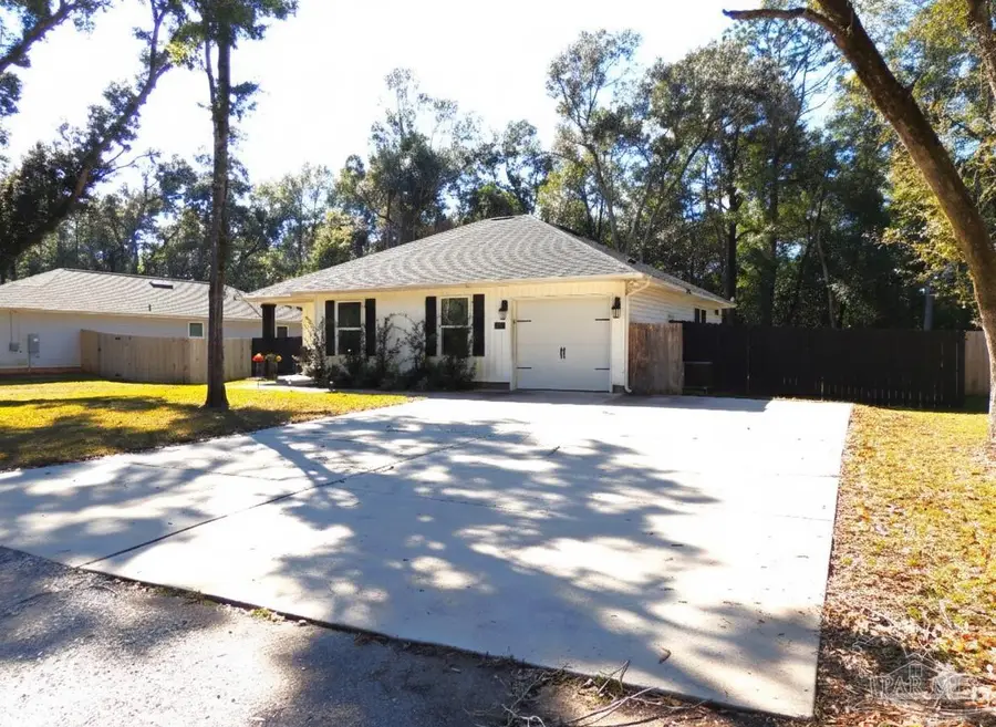 151 Calvert Oaks Dr, Pensacola, FL 32514 - Image #3