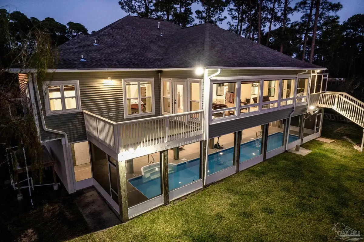 4501 Bayside Dr, Milton, FL 32583 - Image #1