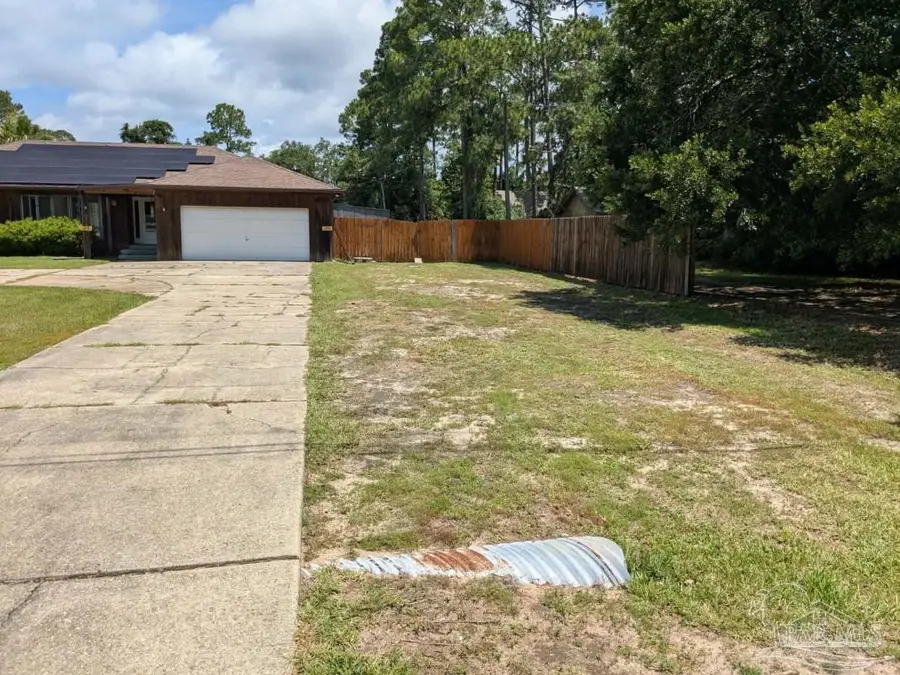 3106 Oriole Dr, Gulf Breeze, FL 32563 - Image #2