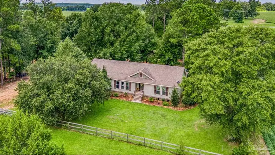 8436 Chumuckla Hwy, Pace, FL 32571 - Image #2