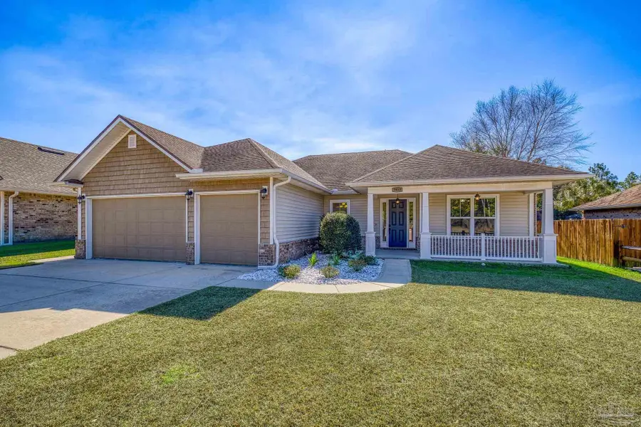 7933 Silver Maple Dr, Milton, FL 32583 - Image #2