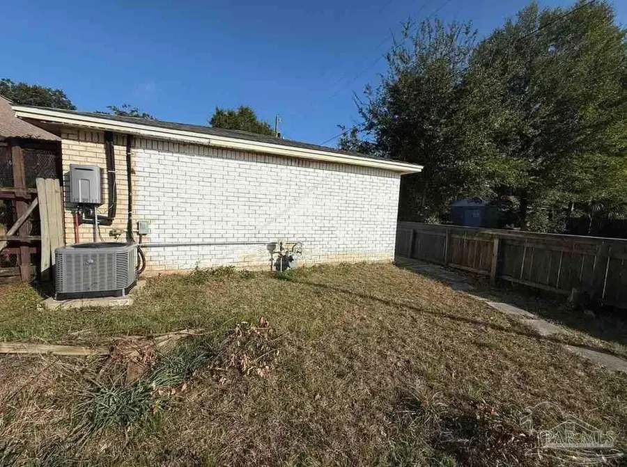600 E Bobe St, Pensacola, FL 32503 - Image #3