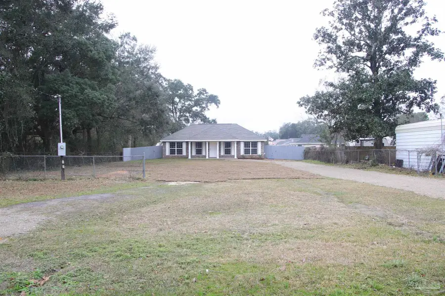 8055 El Estrecho Dr, Pensacola, FL 32514 - Image #3