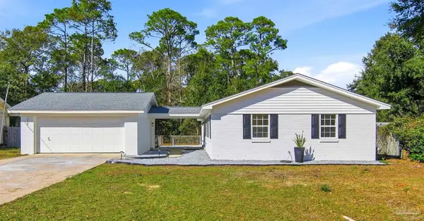 3520 Tide Dr, Pensacola, FL 32504