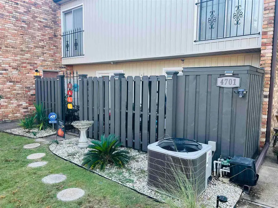 4701 Huron Dr, Pensacola, FL 32507 - #2