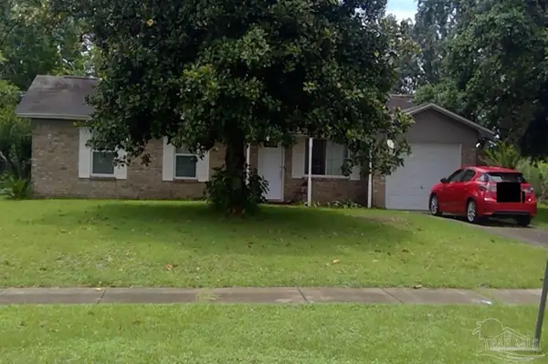 445 W Kingsfield Rd, Cantonment, FL 32533