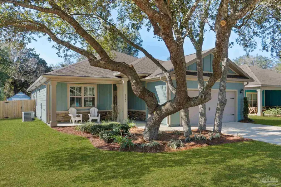 1941 Luneta St, Navarre, FL 32566 - Image #2