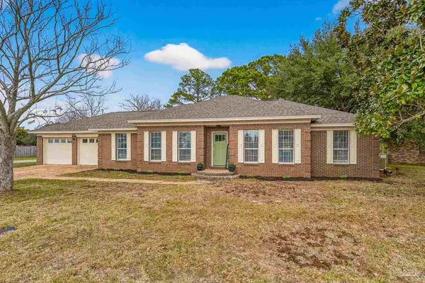 2768 Venetian Way, Gulf Breeze, FL 32563