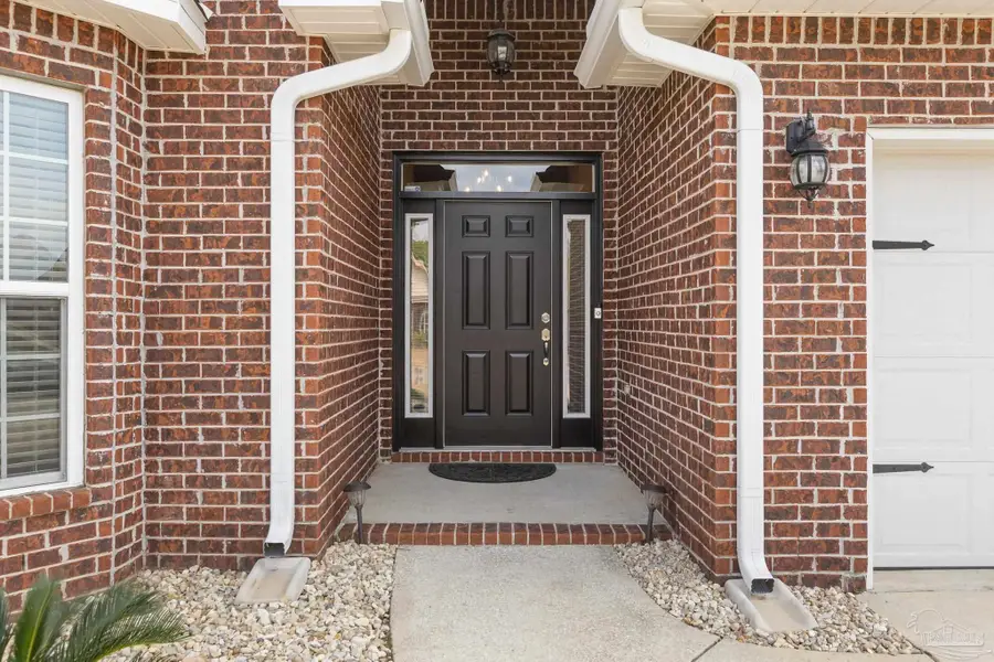 8737 Bradfield Dr, Pensacola, FL 32506 - Image #2