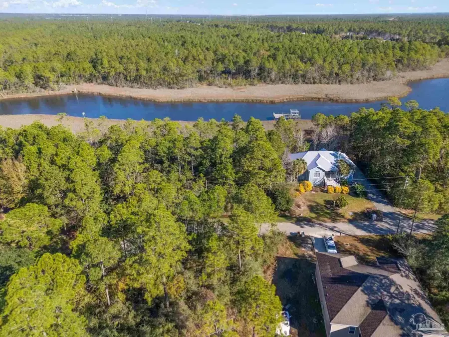 5599 Del Rey Dr, Milton, FL 32583 - #2