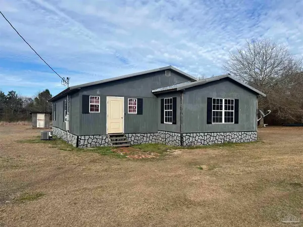 1482 Smith Dairy Rd, Atmore, AL 36502