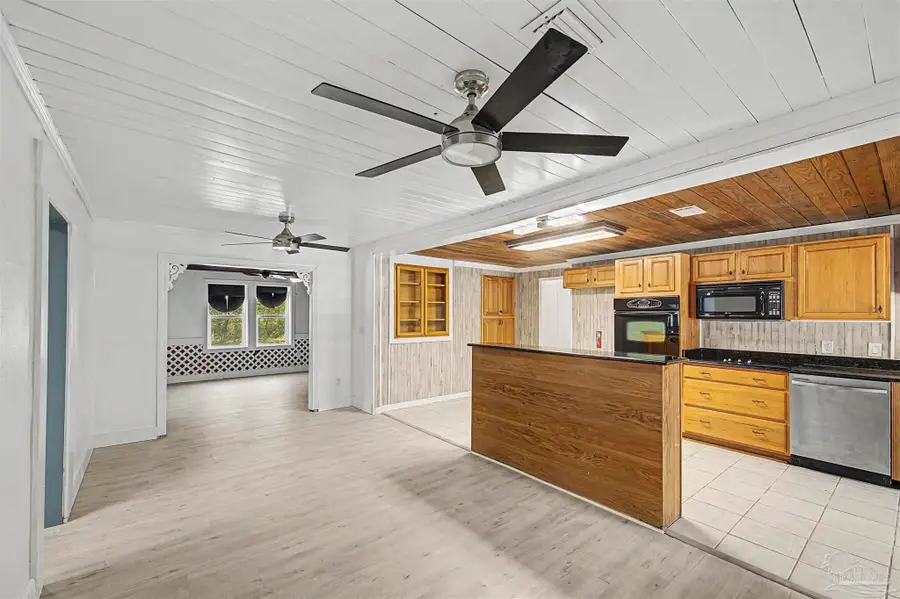 4881 Calvin Dr, Milton, FL 32583 - #2