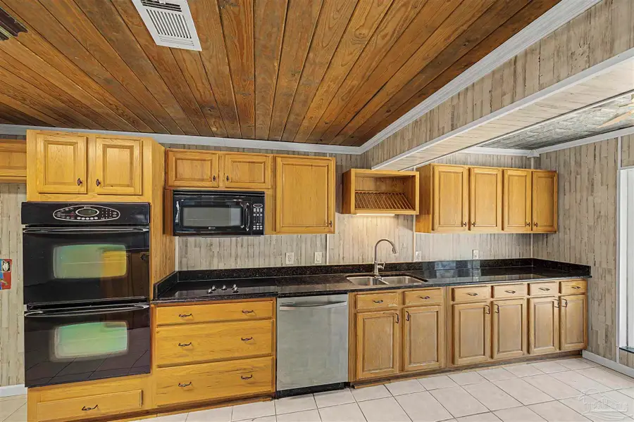 4881 Calvin Dr, Milton, FL 32583 - #3