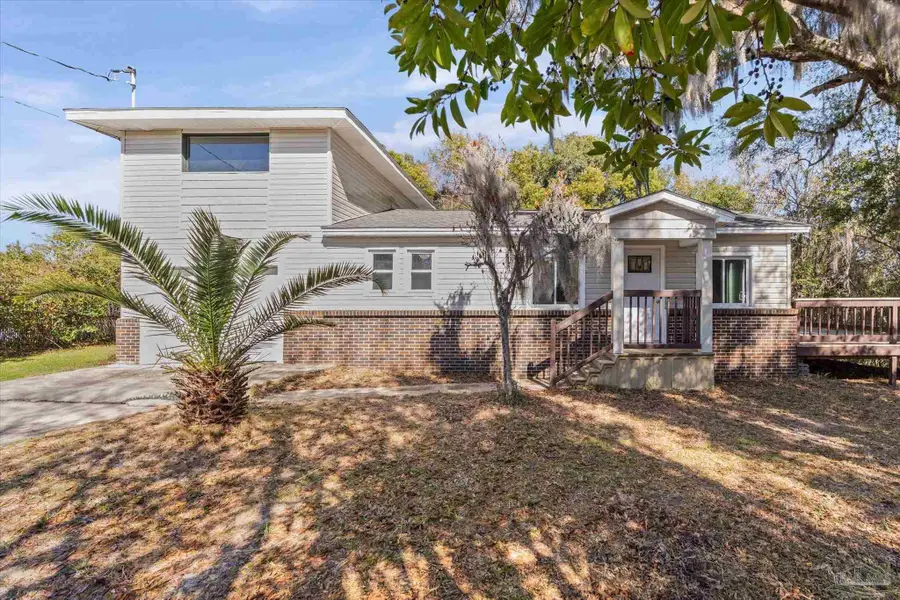 6804 Dixon St, Milton, FL 32570 - #2