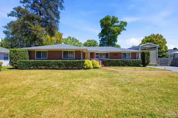 3920 Dunwody Dr, Pensacola, FL 32503