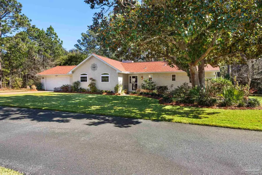1768 E Smugglers Cove Dr, Gulf Breeze, FL 32563 - Image #2
