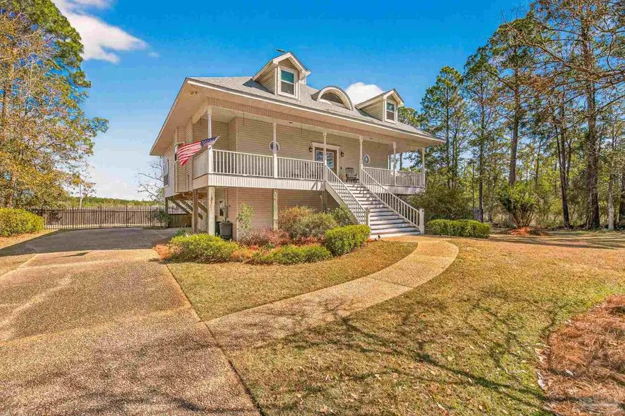 4596 Bayside Dr, Milton, FL 32583 - #3