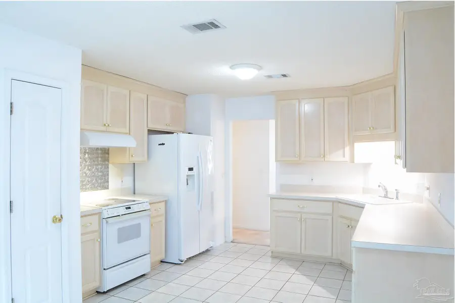 5773 Hermitage Cir, Milton, FL 32570 - #3