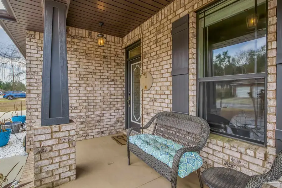7457 Deck Ln, Pensacola, FL 32526 - Image #2