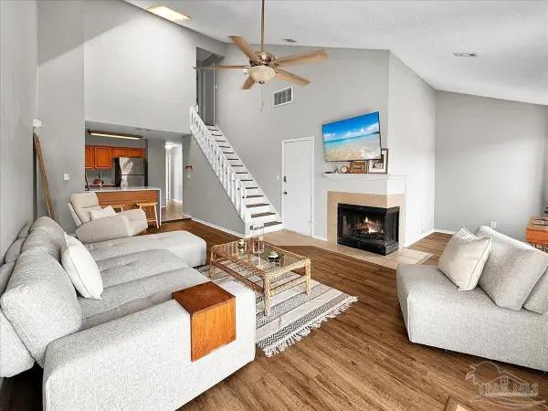 5001 Grande Dr #823, Pensacola, FL 32504