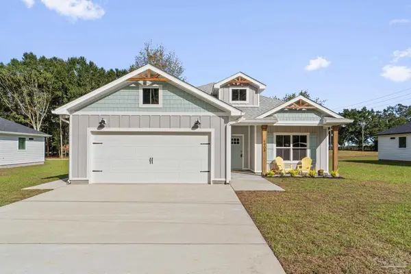 8328 Vickie St, Pensacola, FL 32514