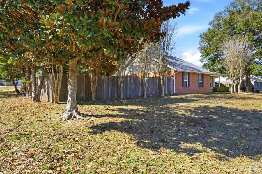 7301 Copter Ln, Milton, FL 32570 - Image #2