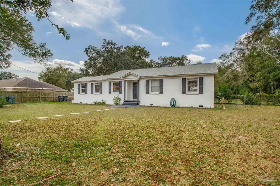 102 Alba Plena St, Pensacola, FL 32507 - Image #2