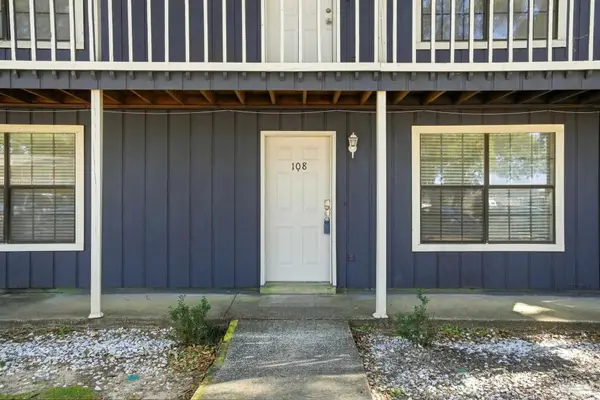 2811 Langley Ave #108, Pensacola, FL 32504