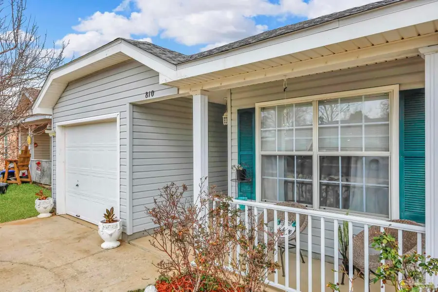 810 Hanover Dr, Pensacola, FL 32526 - #2