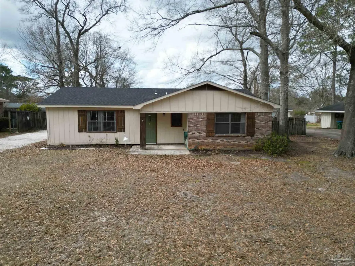 104 Thorndale Pl, Atmore, AL 36502 - #1