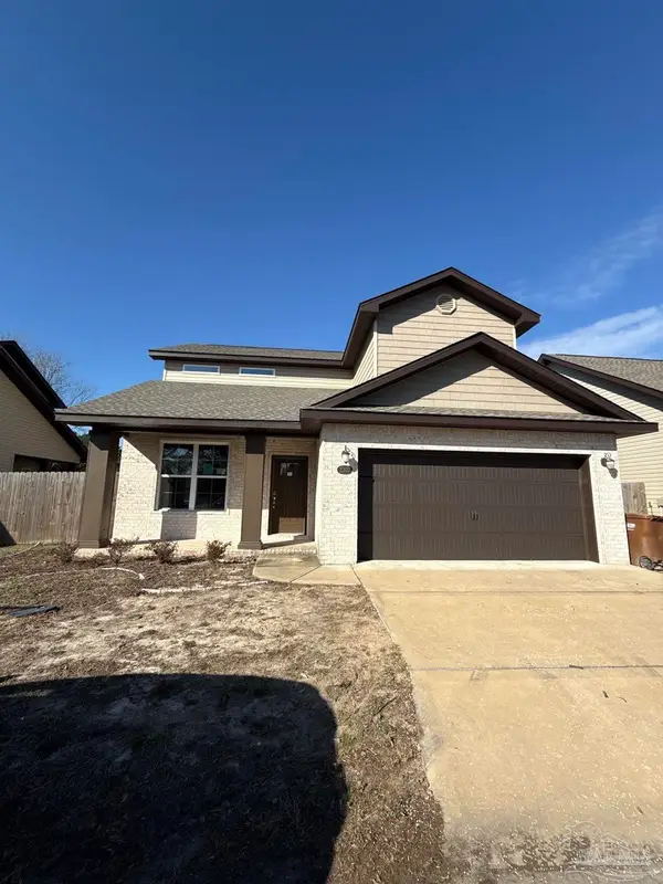 2307 Hadleigh Hills Ct, Navarre, FL 32566