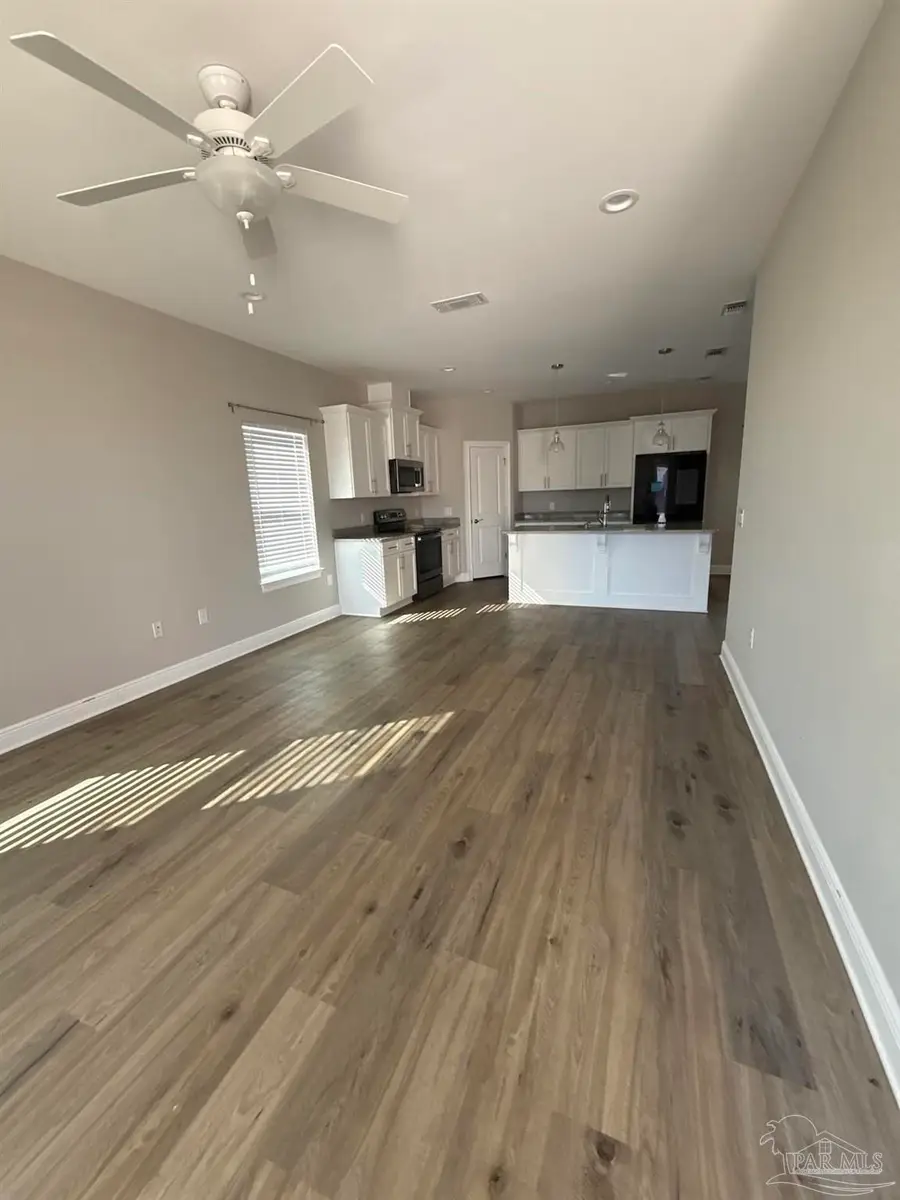 2307 Hadleigh Hills Ct, Navarre, FL 32566 - #2