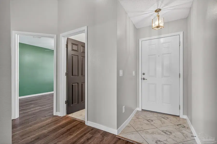 627 Saleta St, Pensacola, FL 32534 - #3