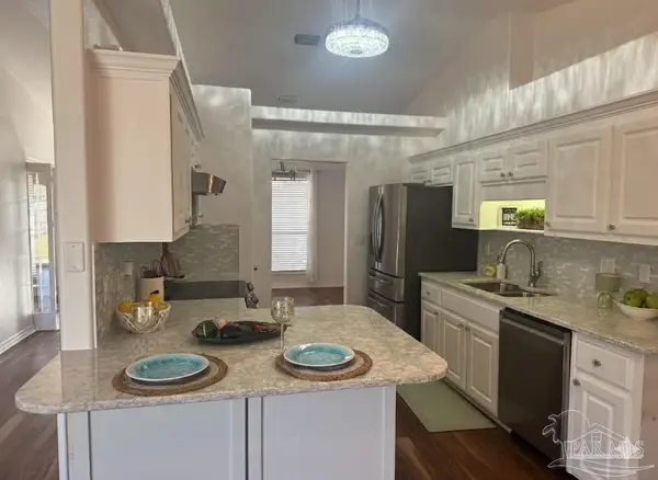 1014 Steel Ct, Milton, FL 32583