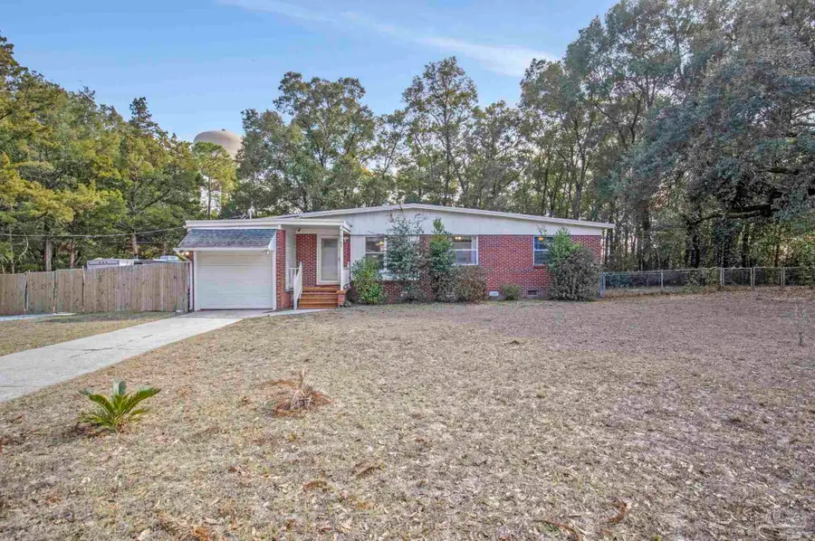 6589 Cedar St, Milton, FL 32570 - #2