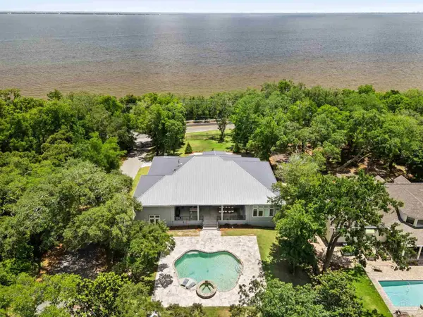 3911 Scenic Hwy, Pensacola, FL 32504