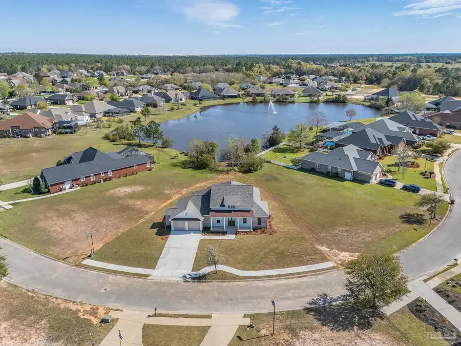 5736 Highland Lake Dr, Milton, FL 32583 - #3