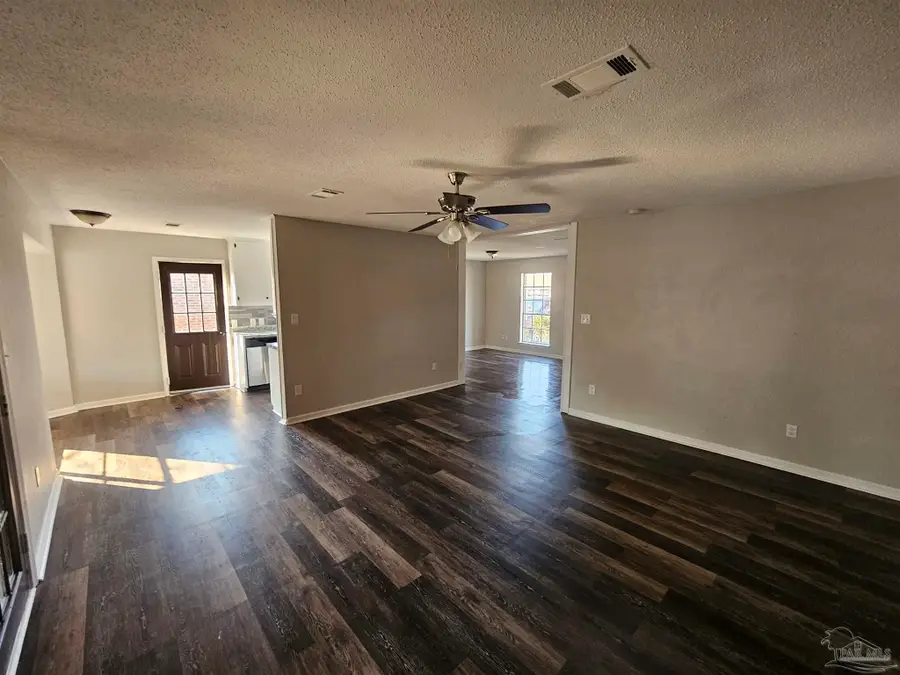 7109 Redondo Dr, Pensacola, FL 32526 - #2