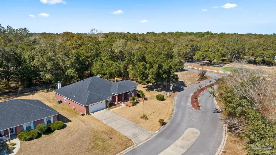 5785 Tiger Woods Dr, Milton, FL 32570 - #2