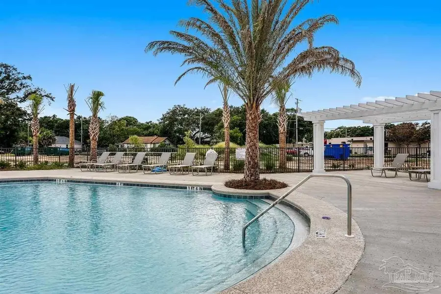 201 S E St, Pensacola, FL 32502 - #3