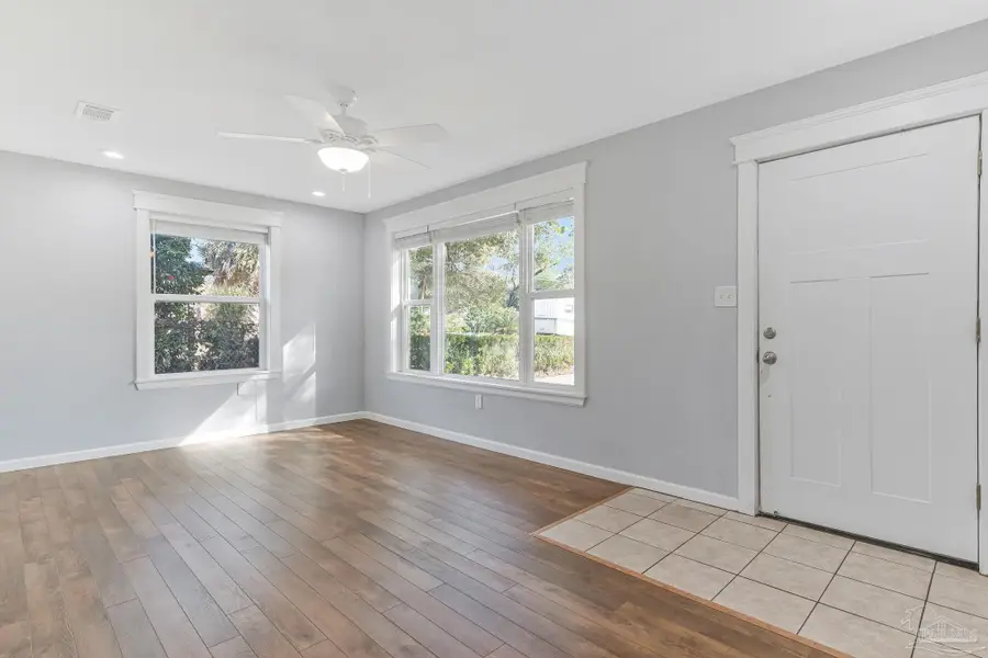 810 W Lakeview Ave, Pensacola, FL 32501 - #2