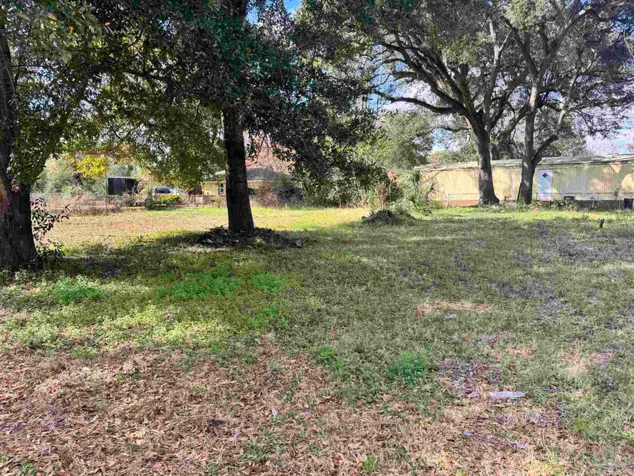 118 Dogwood Dr, Pensacola, FL 32505 - #3