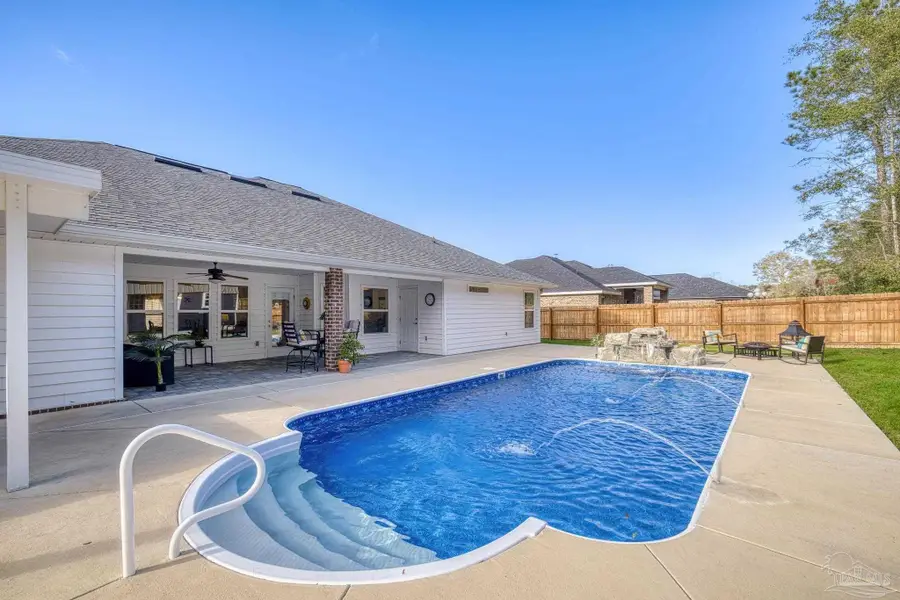 4566 Red Oak Dr, Milton, FL 32583 - #2