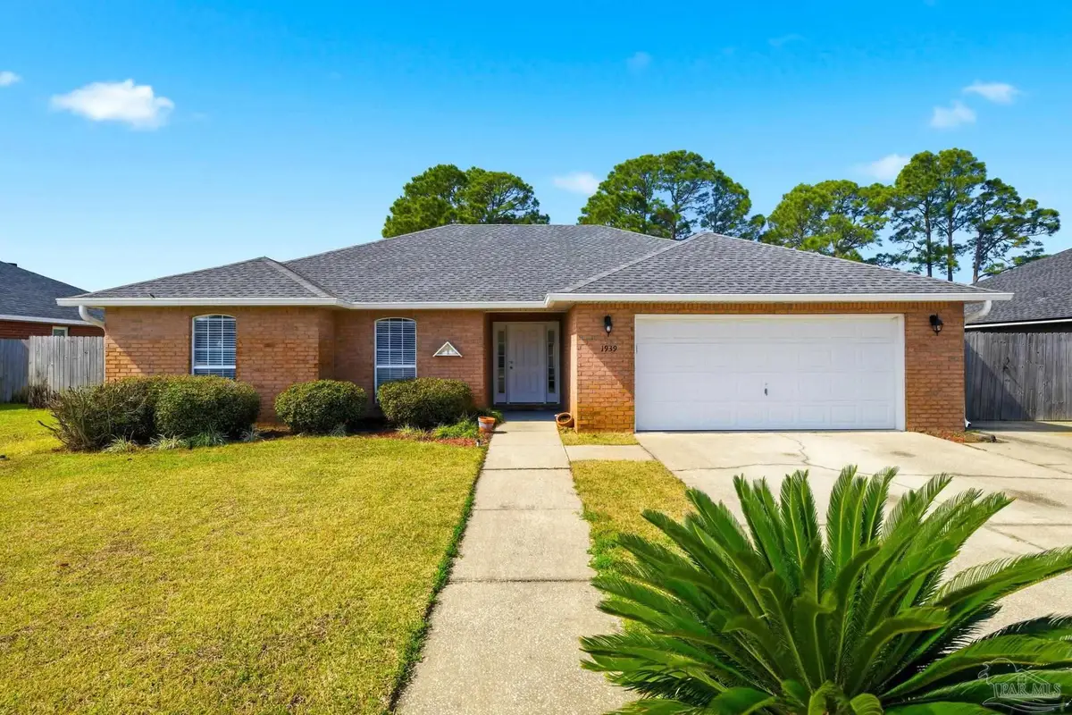 1939 Melissa Oaks Dr, Gulf Breeze, FL 32563 - #1