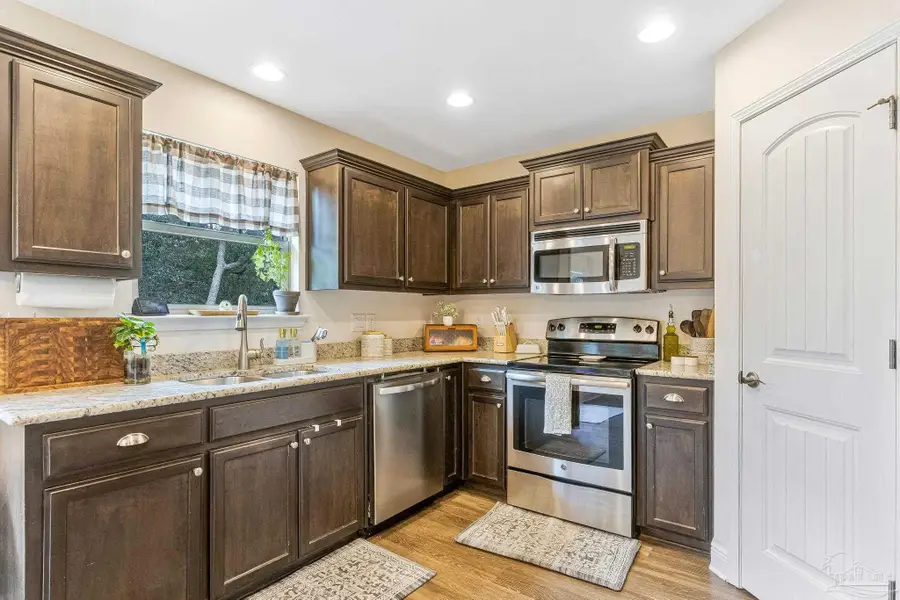 247 Tree Swallow Dr, Pensacola, FL 32503 - #3