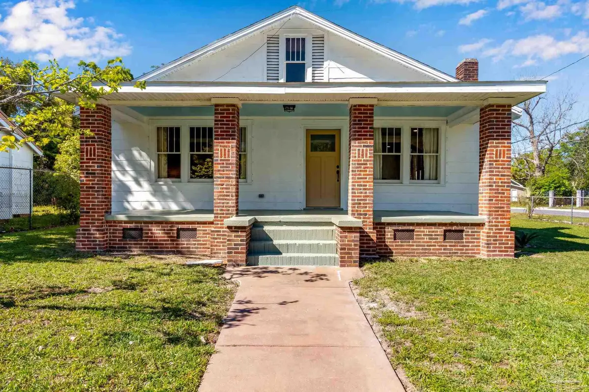 2500 W Jackson St, Pensacola, FL 32505 - #1