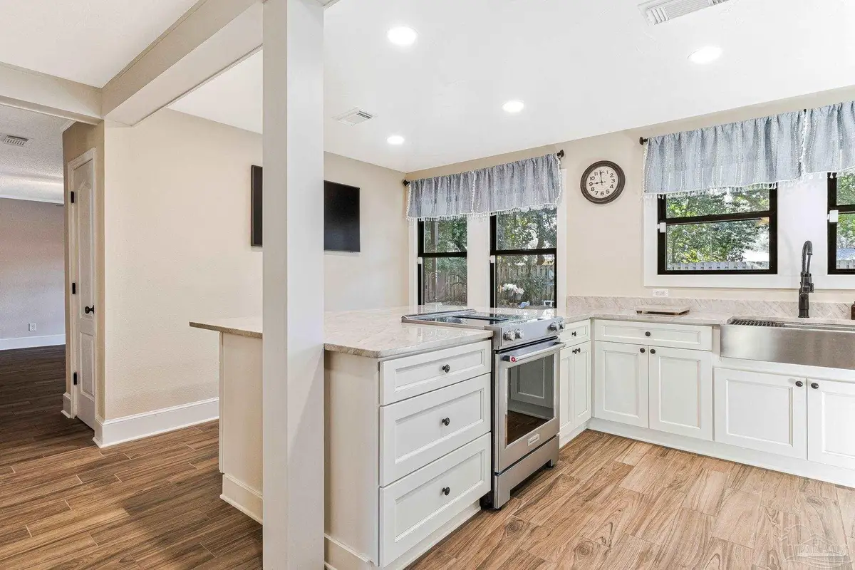 103 Highpoint Dr, Gulf Breeze, FL 32561 - #1